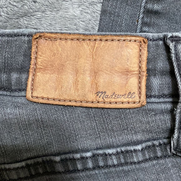 Madewell 9 inch high rise knee cut cropped grey denim women size 26 ๐๐ฏ - Picture 11 of 16